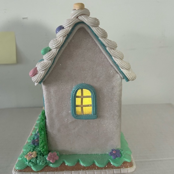 9" Illuminated Spring Easter House by Valerie Parr Hill - Picture 2 of 6